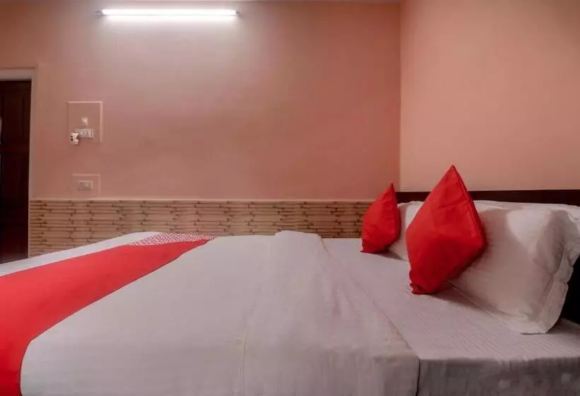 Hotelli Collection O Trinayan Associates