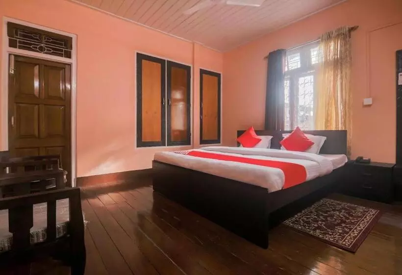 Hotelli Collection O Trinayan Associates