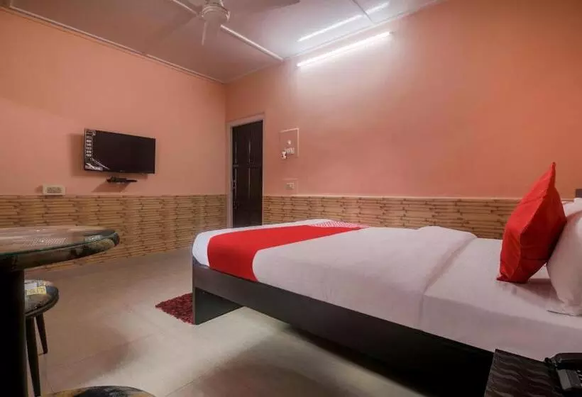 Hotelli Collection O Trinayan Associates