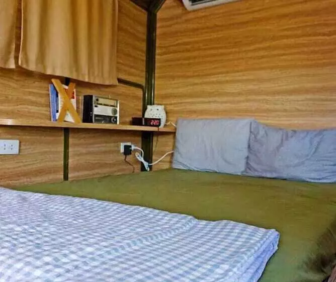 هتل U Lesa Retreat Nha Ben Rung