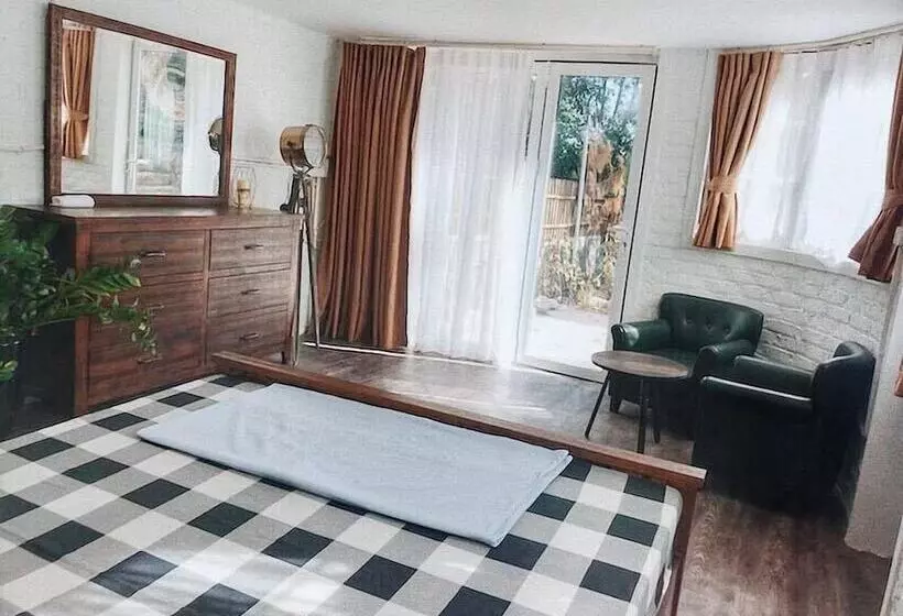 هتل U Lesa Retreat Nha Ben Rung