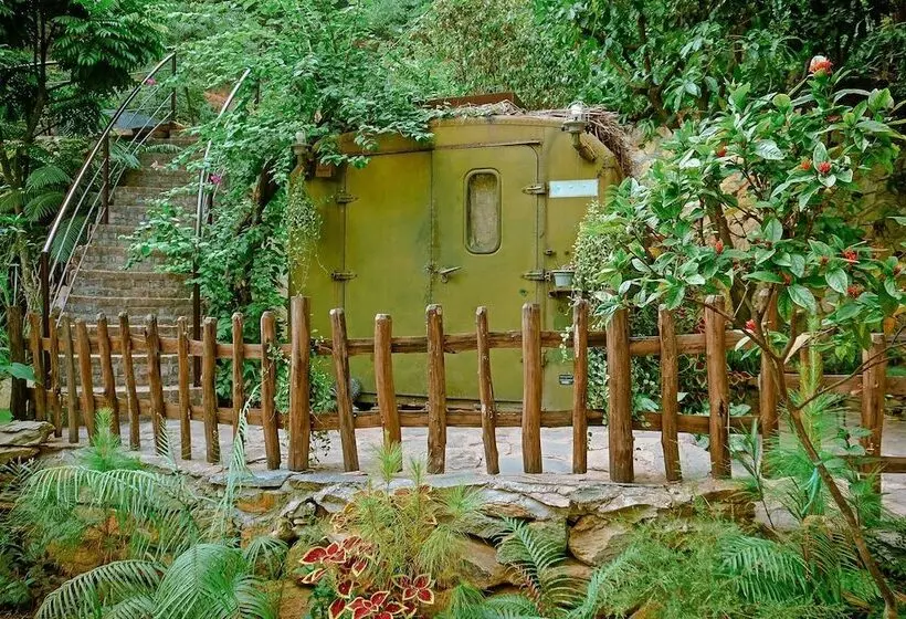 هتل U Lesa Retreat Nha Ben Rung