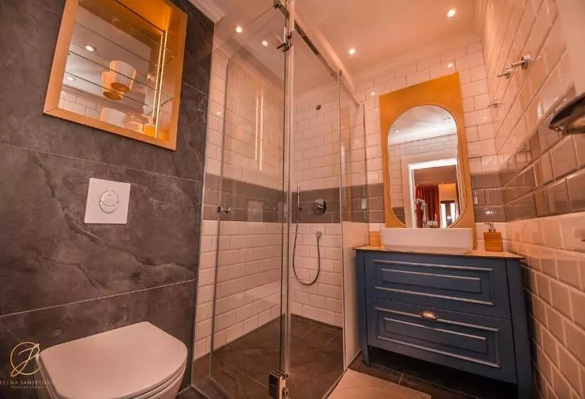 تختخواب و صبحانه Barka B N B   Elegant Seaview Rooms