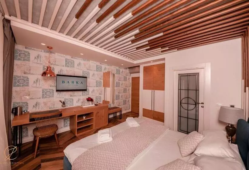تختخواب و صبحانه Barka B N B   Elegant Seaview Rooms