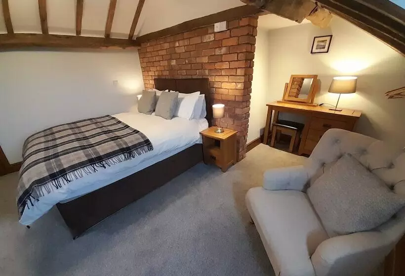 Aamiaismajoitus (B&B) The Dolfor Inn