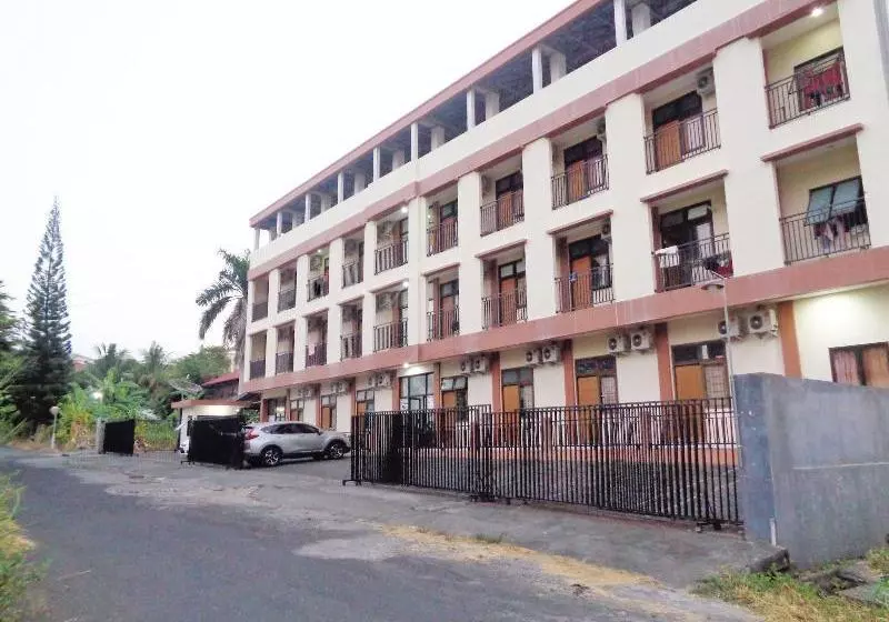 ホテル Oyo 2130 Magnolia Residence