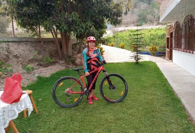 ホテル Quilla Wasi