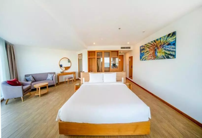 Selectum Noa Resort Cam Ranh