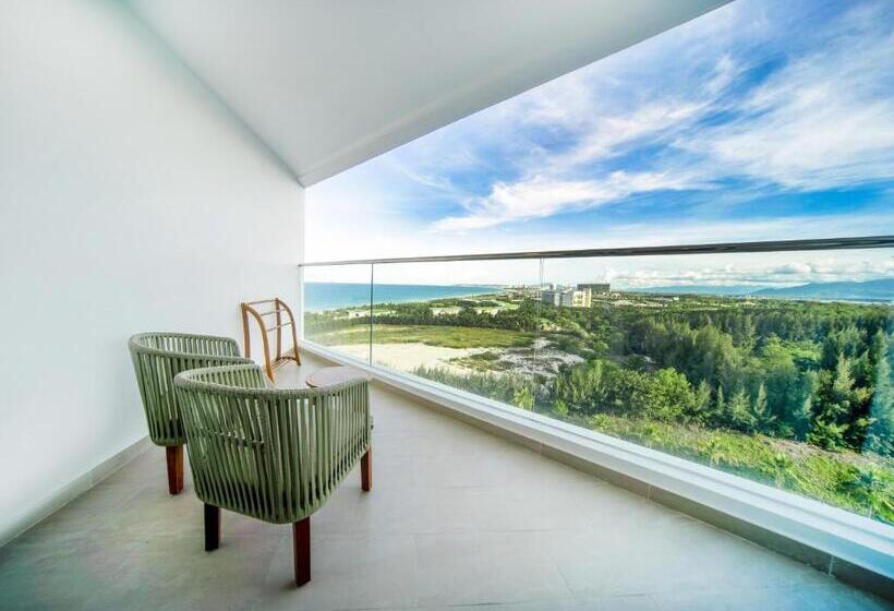 Selectum Noa Resort Cam Ranh