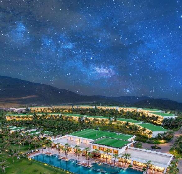 Selectum Noa Resort Cam Ranh