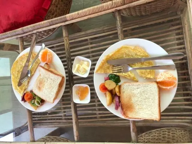هتل Nayagaun Village Resort