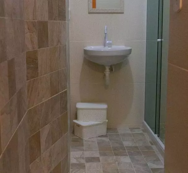 پانسیون Beach Hostel & Suites Los Pibes De Flores