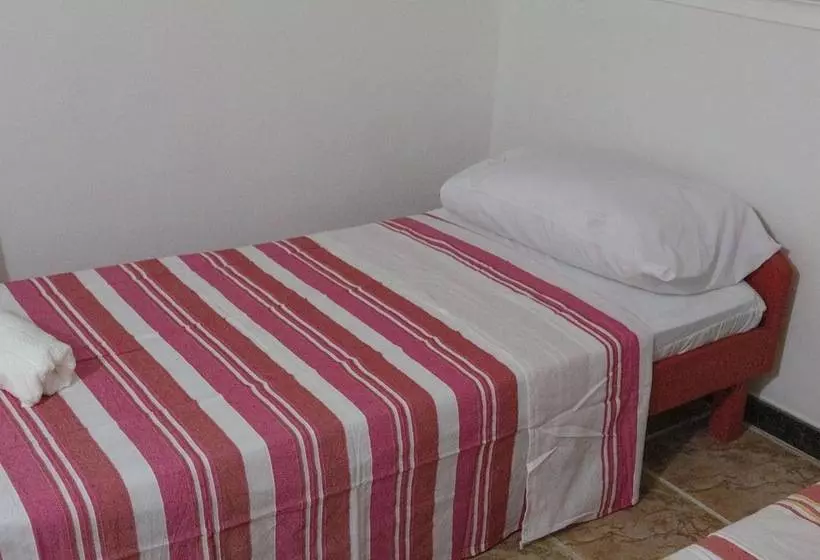 پانسیون Beach Hostel & Suites Los Pibes De Flores