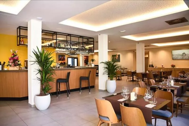 Hotelli Le Castel D Alti