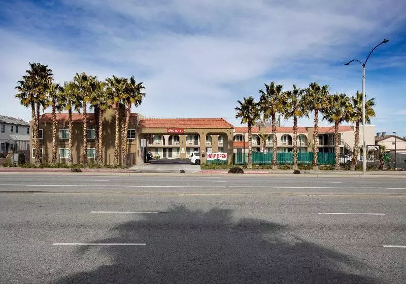 ホテル Palmdale   Antelope Valley  Listing Partner