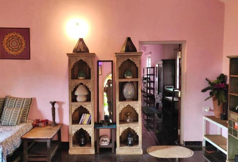 Panzió Anjuna Hideout