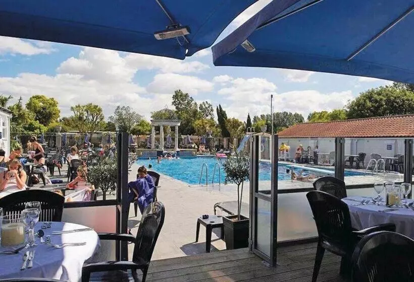 Lomakeskus Foxhunter Park