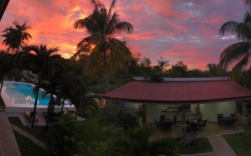 리조트 Portofino Panglao Bohol