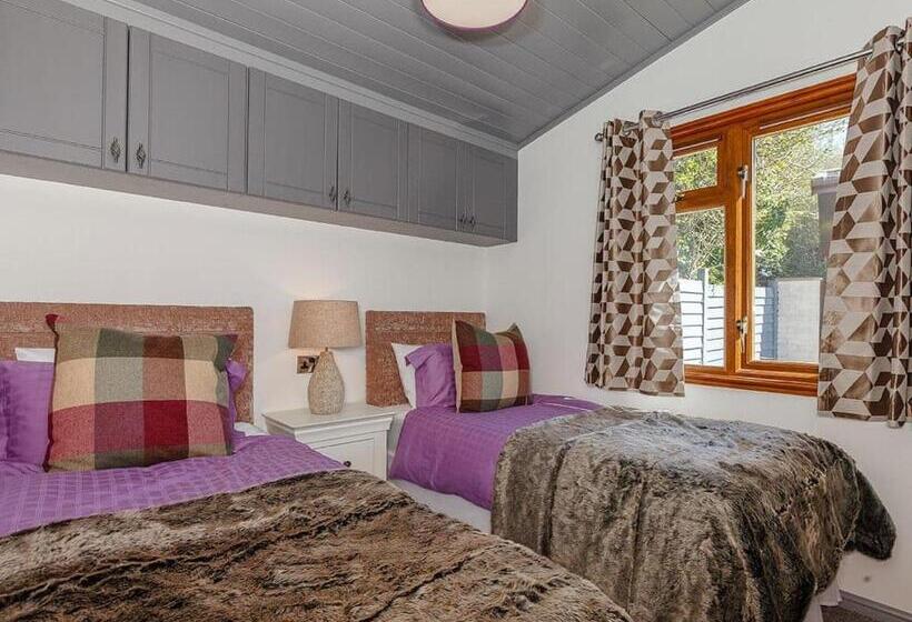 استراحتگاه Tan Rallt Holiday Park & Spa