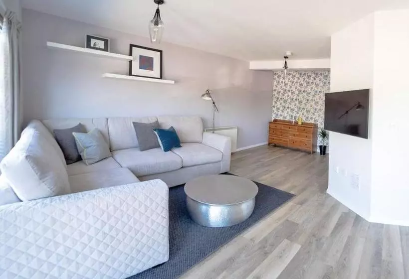 Lomakeskus Yare View Holiday Cottages