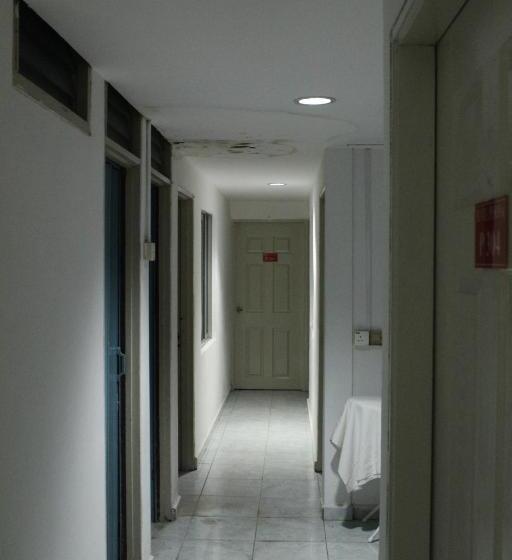 هتل Persona Boutique