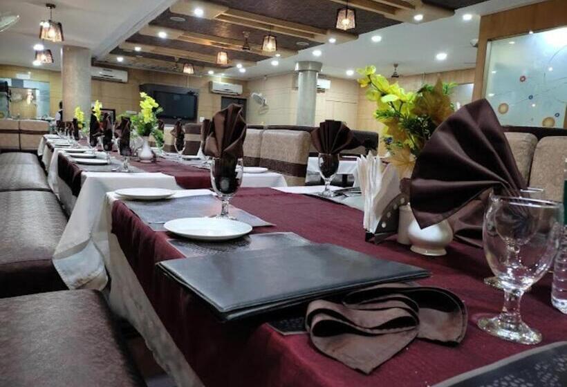 فندق Vinayak Palace Telipara