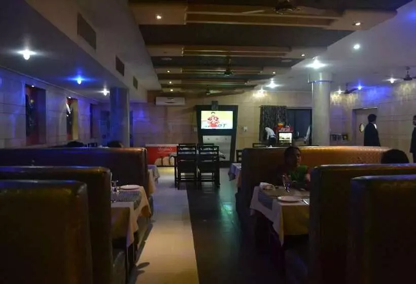 Hotelli Vinayak Palace Telipara