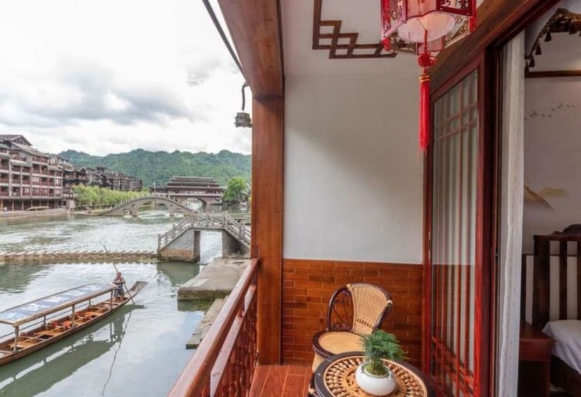 פנסיון Easy Stay River View