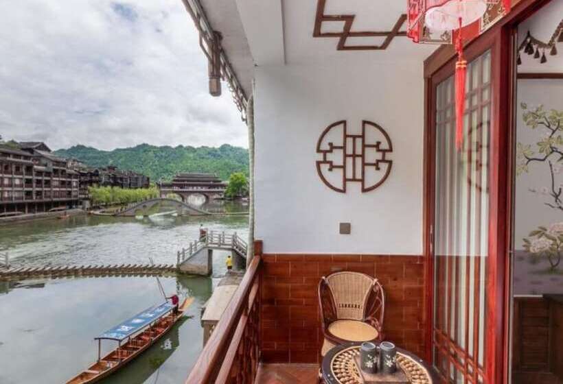 פנסיון Easy Stay River View