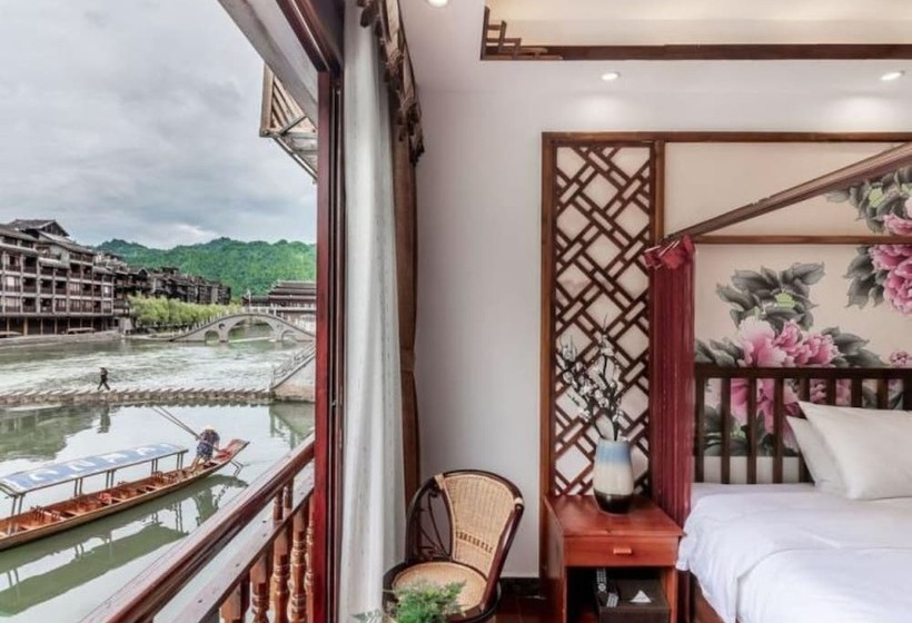 פנסיון Easy Stay River View