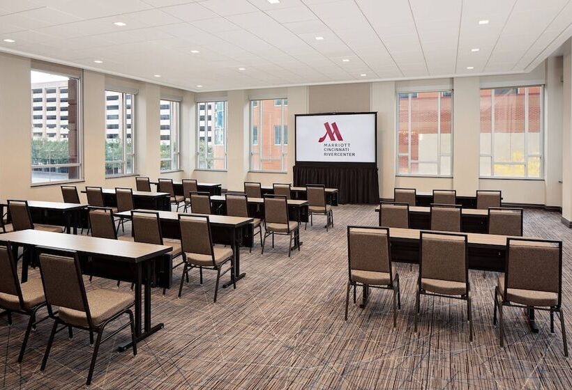 Hotel Cincinnati Marriott At Rivercenter