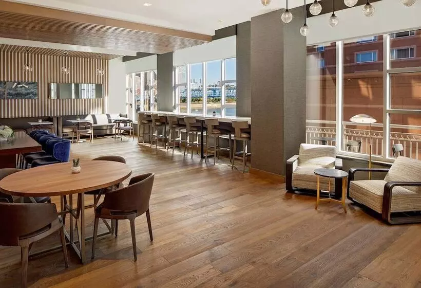 ホテル Cincinnati Marriott At Rivercenter