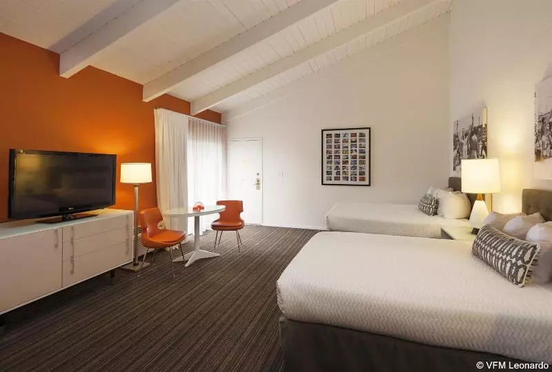 هتل Inn At Venice Beach