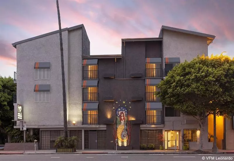 هتل Inn At Venice Beach