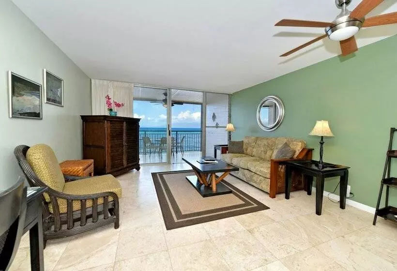 فندق Makani Sands