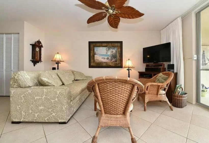 فندق Makani Sands