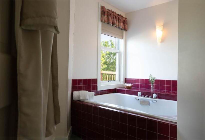 فندق Maple Hill Farm Inn