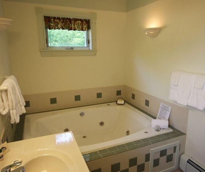 فندق Maple Hill Farm Inn