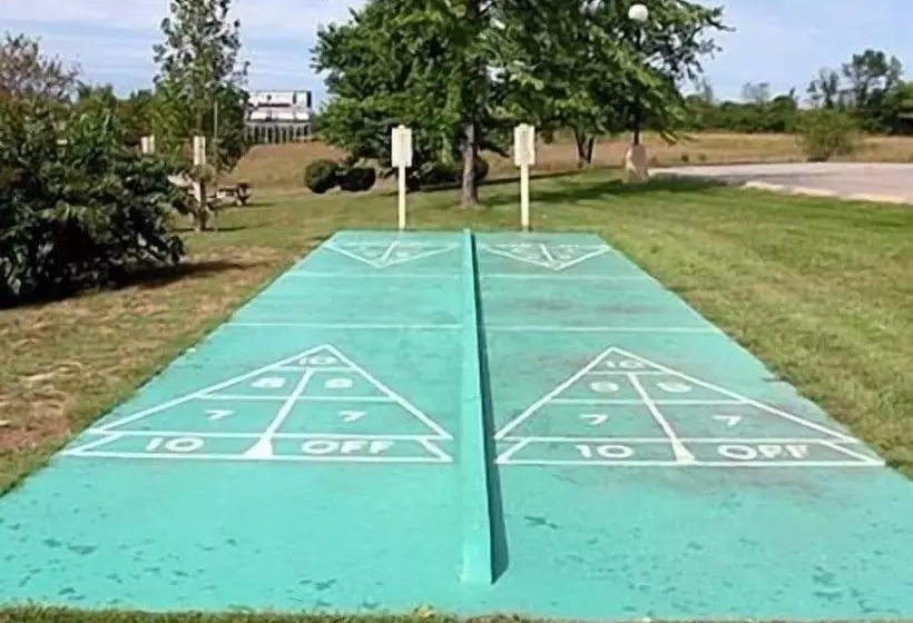 فندق Mariann Travel Inn Scottsburg