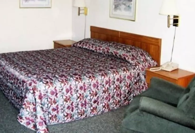 فندق Mariann Travel Inn Scottsburg