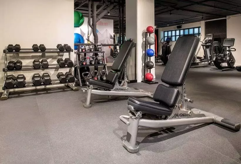 Отель The Bidwell Marriott Portland