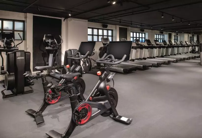 Отель The Bidwell Marriott Portland