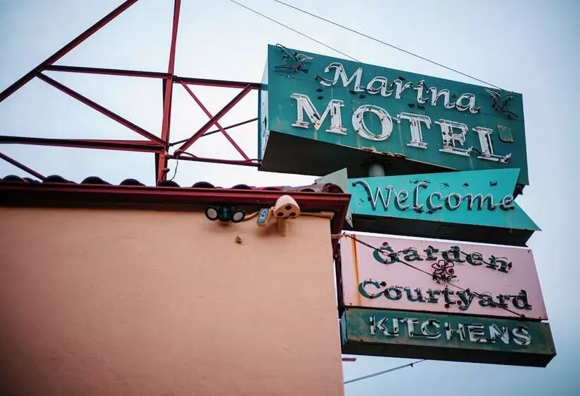 Marina Motel