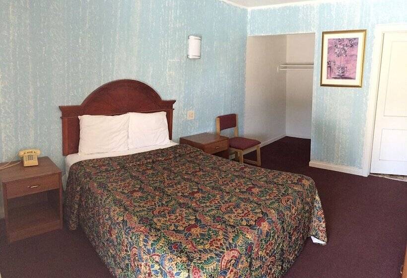 فندق على الطريق Mayo Inn