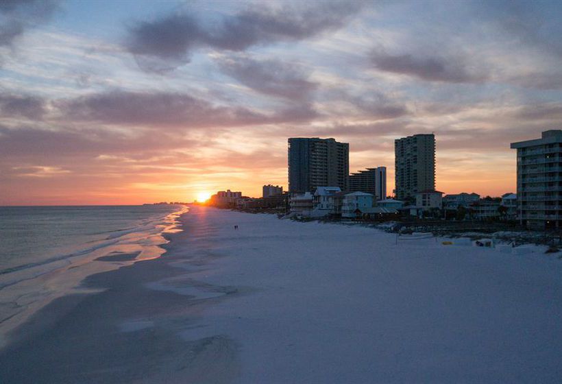 Курорт Mainsail Condos