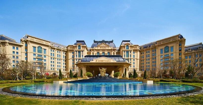 בית מלון כפרי Wanda Vista Qingdao Movie Metropolis