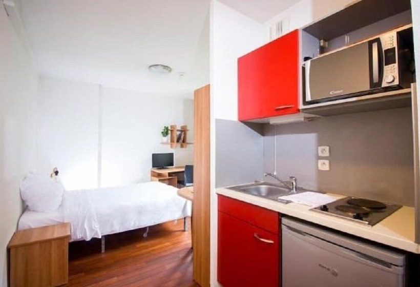 Studilodge   Zola Park