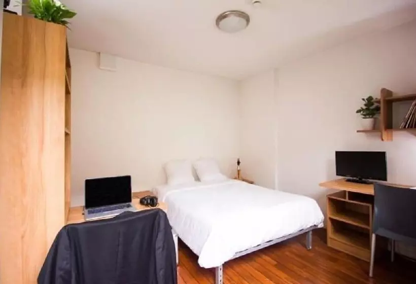 Studilodge   Zola Park