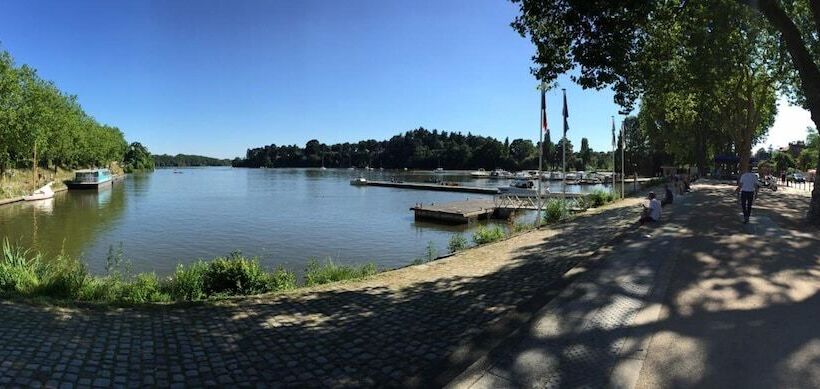 住宿加早餐 Les Arbres Rouges