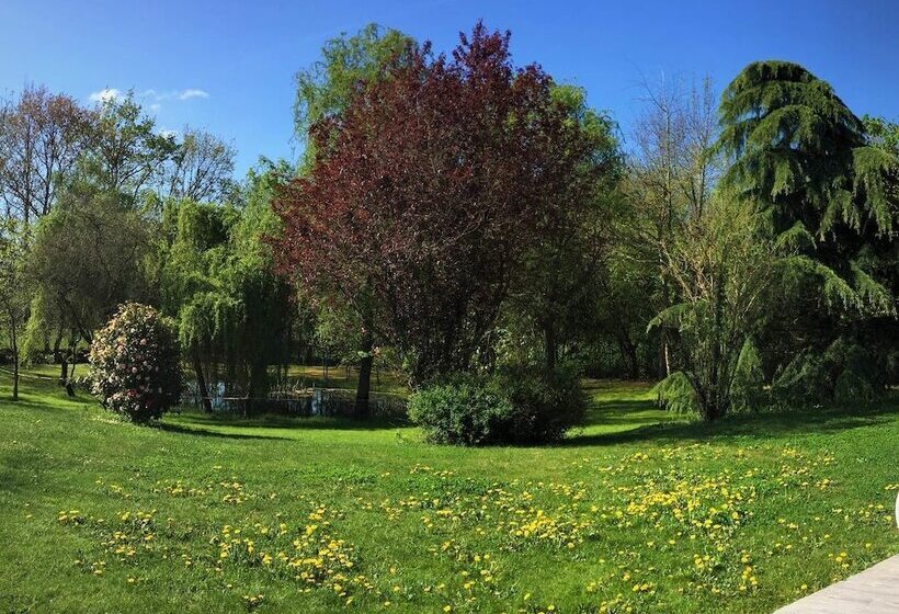 住宿加早餐 Les Arbres Rouges